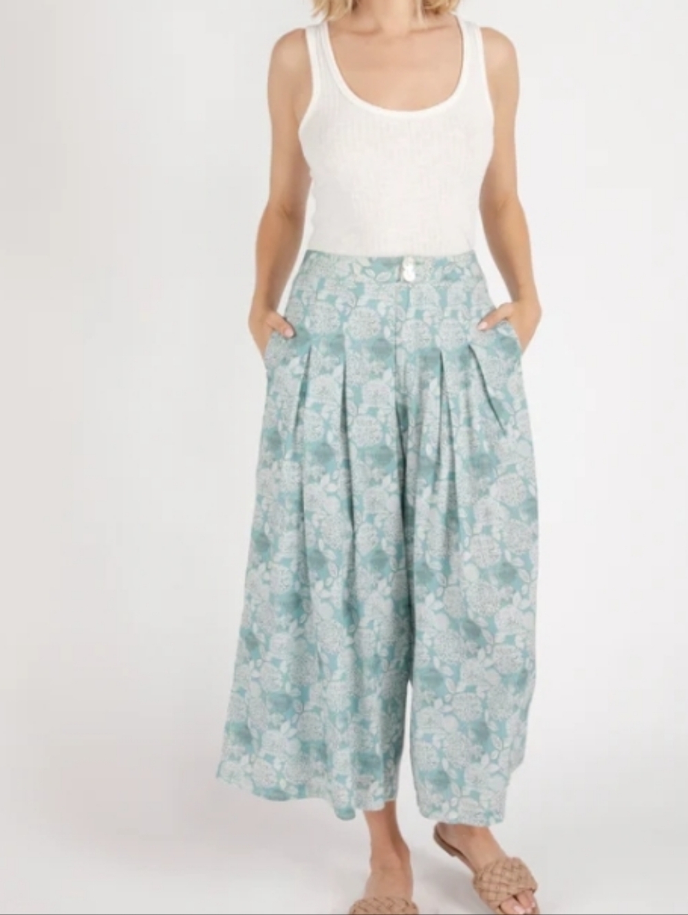 Raga Cullots Pants Sz Med Blue Print